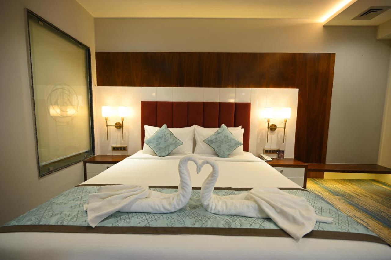 The Royal Class Hotel Gwalior Exterior foto